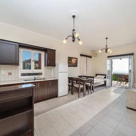 ゲストハウス Lemonia Kefalonia Antipata